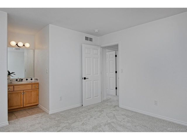 4474 S Hampton Cir, Boulder, CO 80301