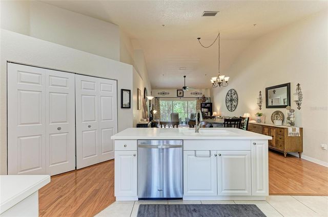 7126 CEDAR HOLLOW CIRCLE, Bradenton, FL 34203