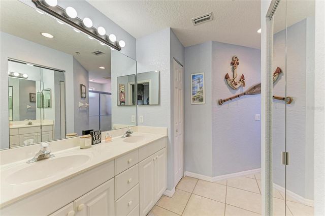 7126 CEDAR HOLLOW CIRCLE, Bradenton, FL 34203