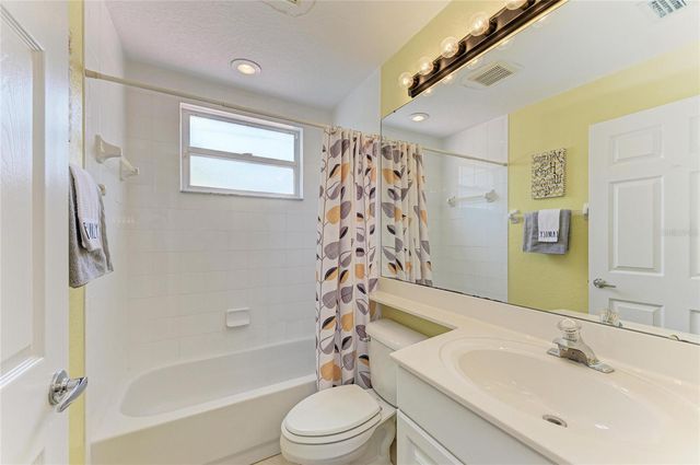 7126 CEDAR HOLLOW CIRCLE, Bradenton, FL 34203