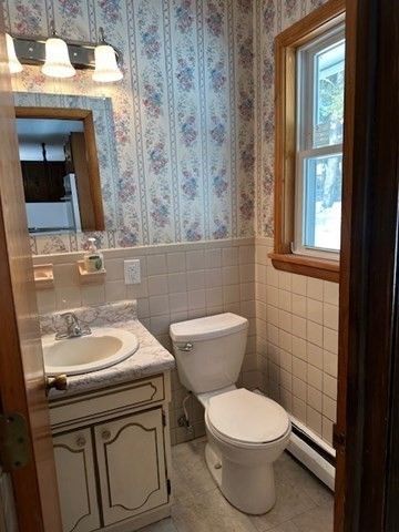 61 Fuller Rd, Palmer, MA 01069