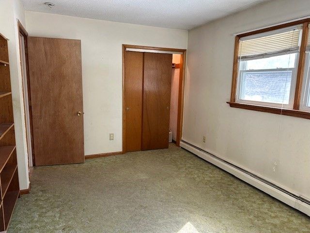 61 Fuller Rd, Palmer, MA 01069