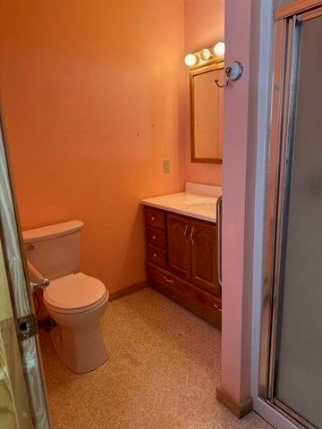 61 Fuller Rd, Palmer, MA 01069