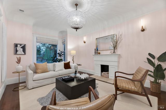 300 E Napa St, Sonoma, CA 95476