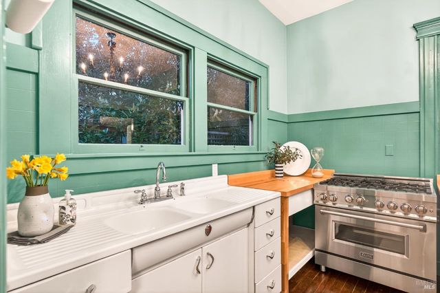 300 E Napa St, Sonoma, CA 95476