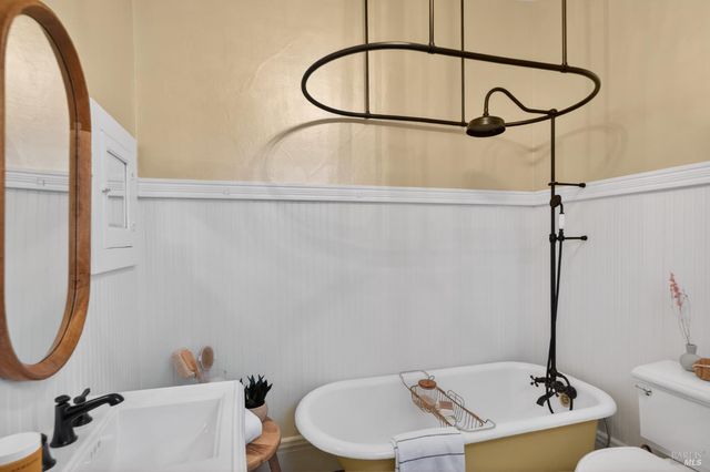 300 E Napa St, Sonoma, CA 95476