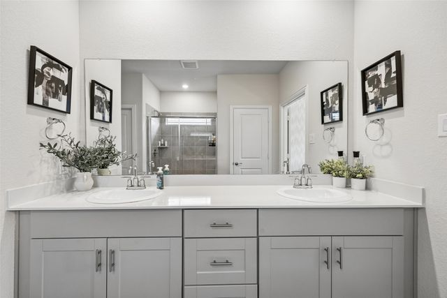 2401 Linto Street, Fort Worth, TX 76179