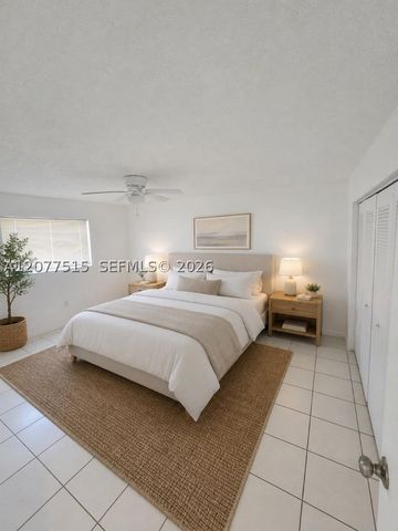 4030 SW 61st Ave 8, Davie, FL 33314