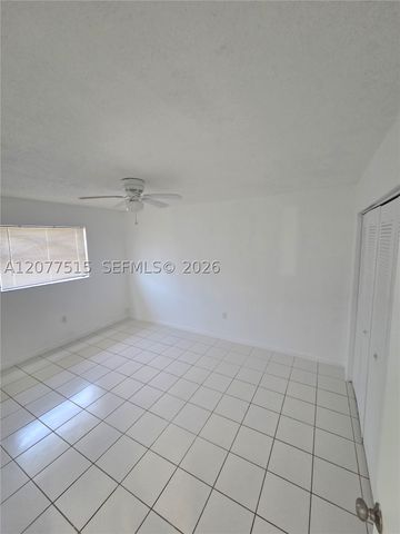 4030 SW 61st Ave 8, Davie, FL 33314