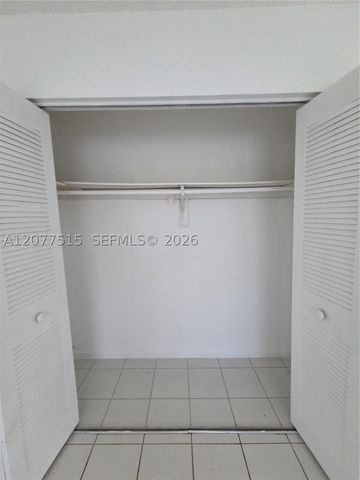4030 SW 61st Ave 8, Davie, FL 33314
