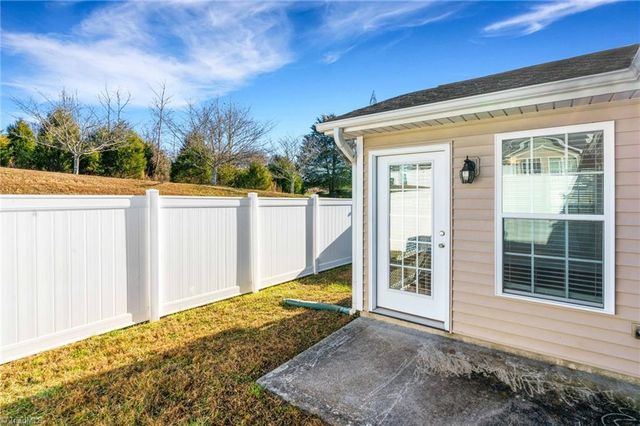 693 Ansley Way, High Point, NC 27265