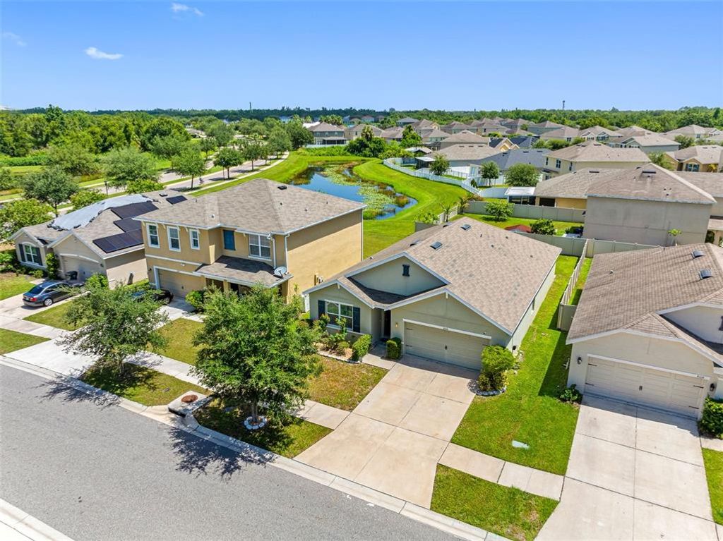 8106 BILSTON VILLAGE LANE, Gibsonton, FL 33534