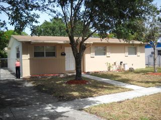 560 SW 51st Avenue, Margate, FL 33068