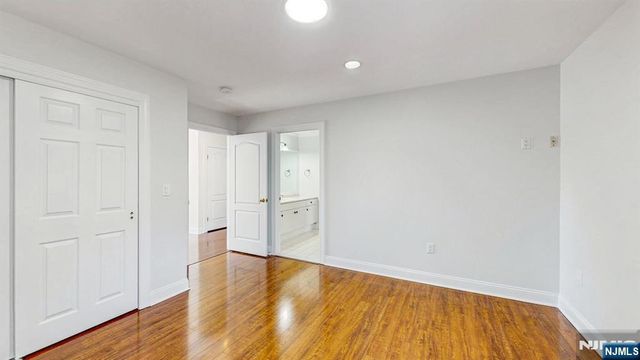 19 Hubbard Court, Allendale, NJ 07401