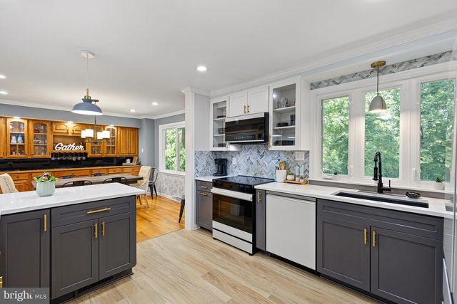 805 ROCK LN, Newark, DE 19713