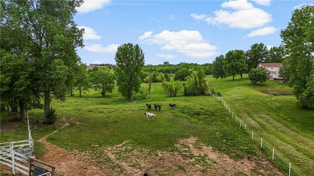 15420 NE 162nd Street, Kearney, MO 64060