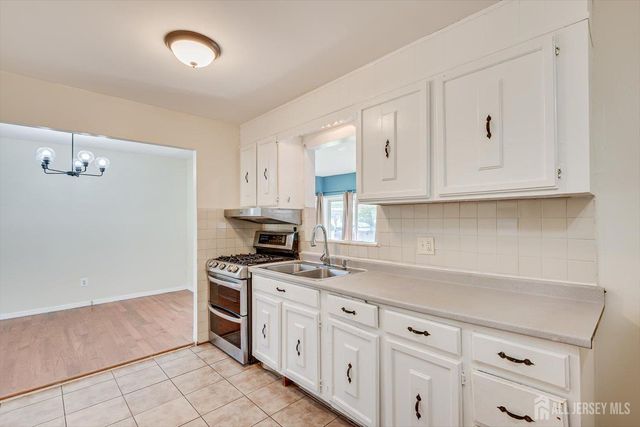 530 Wood Avenue, Iselin, NJ 08830