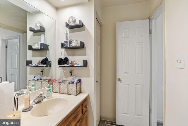 846 MARJORY TER, Lancaster, PA 17603