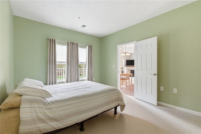 411 Stockton Rdg, Cranberry Twp, PA 16066