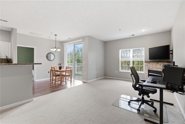 411 Stockton Rdg, Cranberry Twp, PA 16066