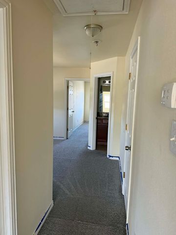 512 Bellevue Lane, Arlington, TX 76012