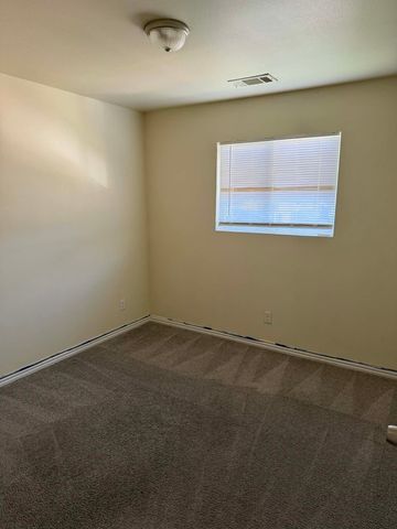 512 Bellevue Lane, Arlington, TX 76012