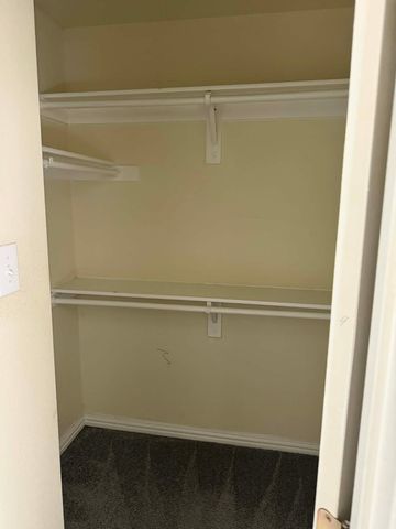 512 Bellevue Lane, Arlington, TX 76012