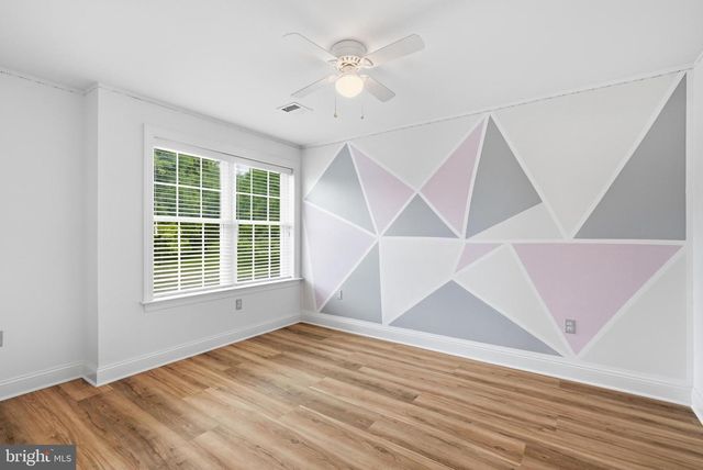 55 ISLAND CT, Easton, PA 18042