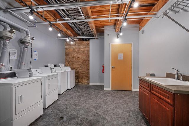 700 Broadway Boulevard 210, Kansas City, MO 64105