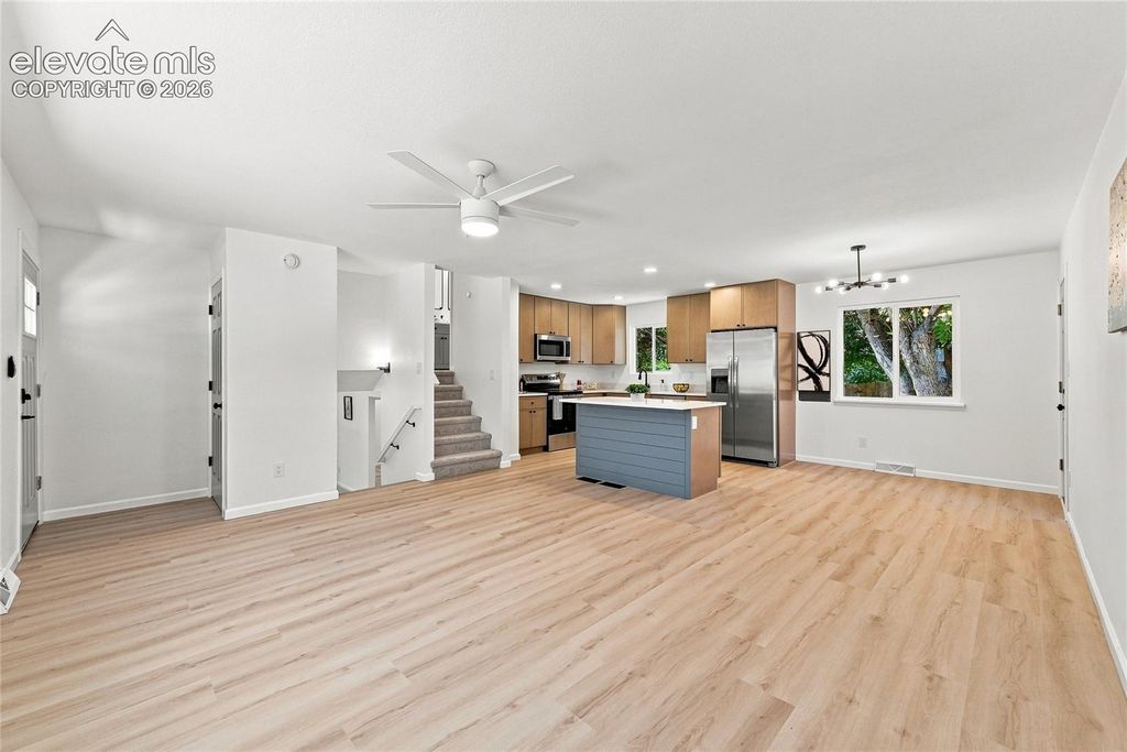 934 Bowser Drive, Colorado Springs, CO 80909 — photo 2