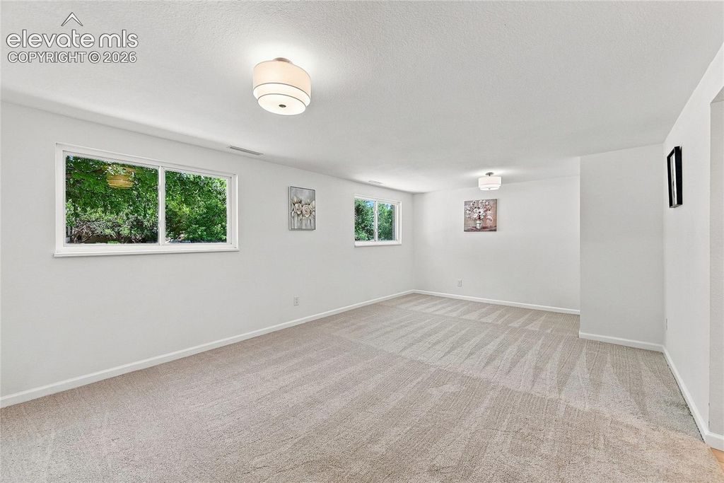 934 Bowser Drive, Colorado Springs, CO 80909 — photo 4