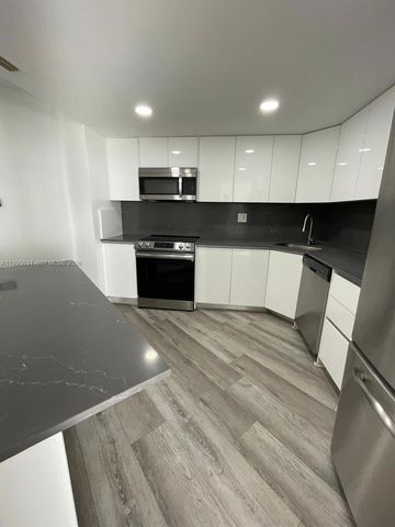 2750 NE 183rd St 2407, Aventura, FL 33160