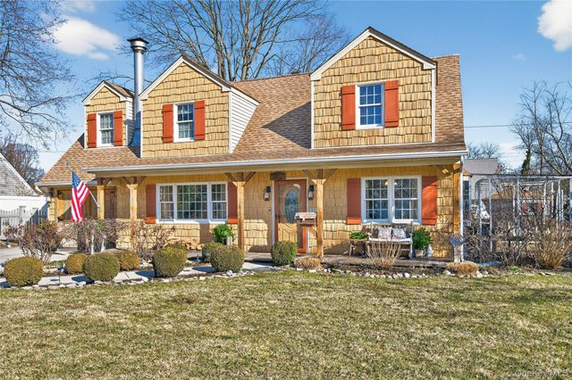 350 Pin Oak Lane, Westbury, NY 11590