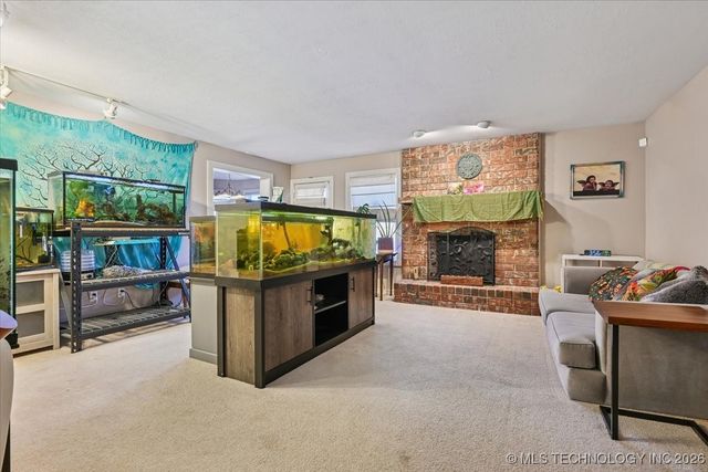 8229 S 74th East Avenue, Tulsa, OK 74133