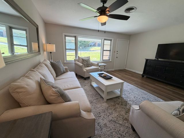 4305 Highland Lake Drive, Lake Worth, TX 76135