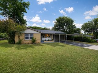 4305 Highland Lake Drive, Lake Worth, TX 76135