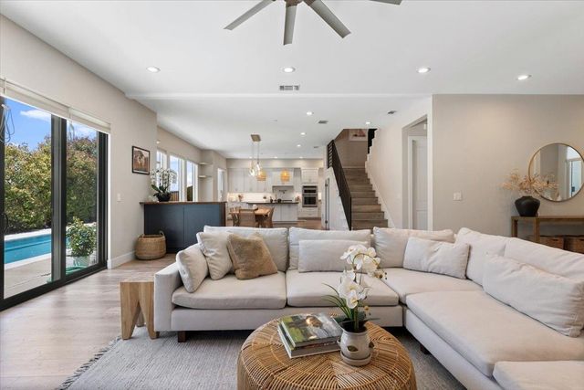 1112 Pick N Shovel Ct, Auburn, CA 95603