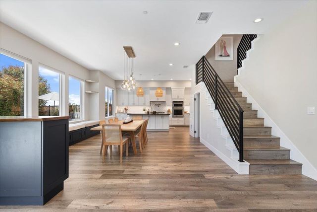 1112 Pick N Shovel Ct, Auburn, CA 95603