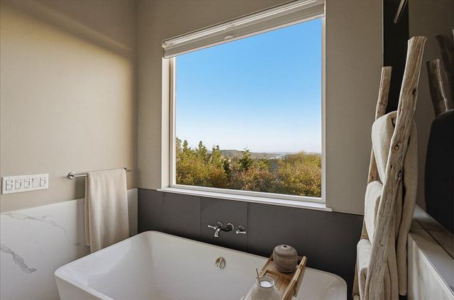 1112 Pick N Shovel Ct, Auburn, CA 95603