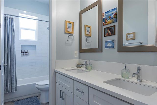 1112 Pick N Shovel Ct, Auburn, CA 95603
