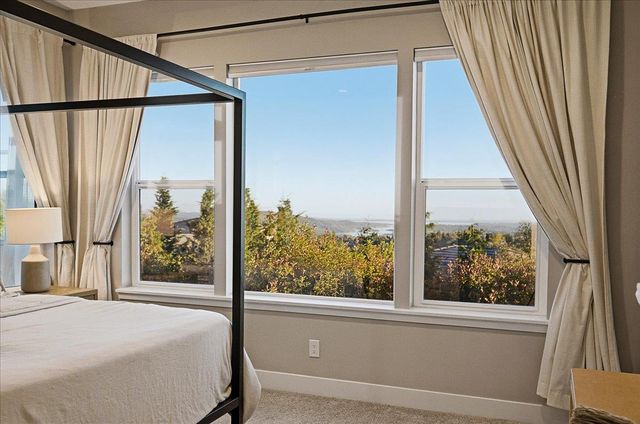 1112 Pick N Shovel Ct, Auburn, CA 95603