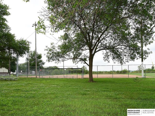 9425 Panama Road, Holland, NE 68372