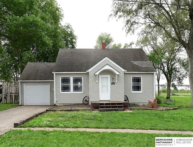9425 Panama Road, Holland, NE 68372