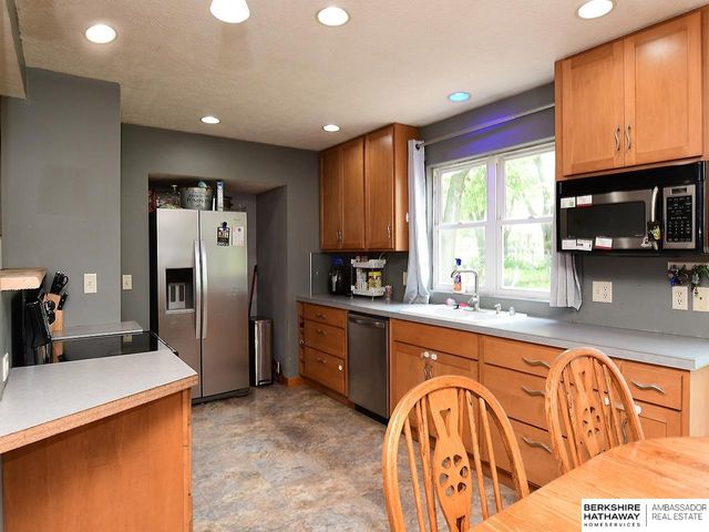 9425 Panama Road, Holland, NE 68372