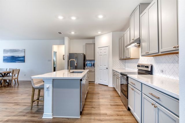 2513 Wayne Avenue, Aubrey, TX 76227