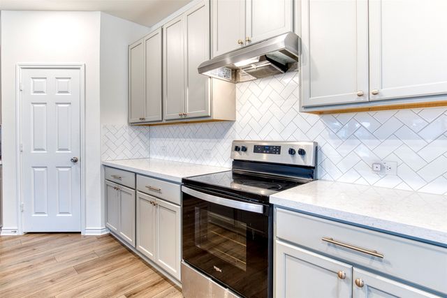 2513 Wayne Avenue, Aubrey, TX 76227