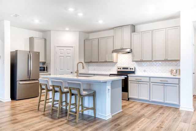 2513 Wayne Avenue, Aubrey, TX 76227