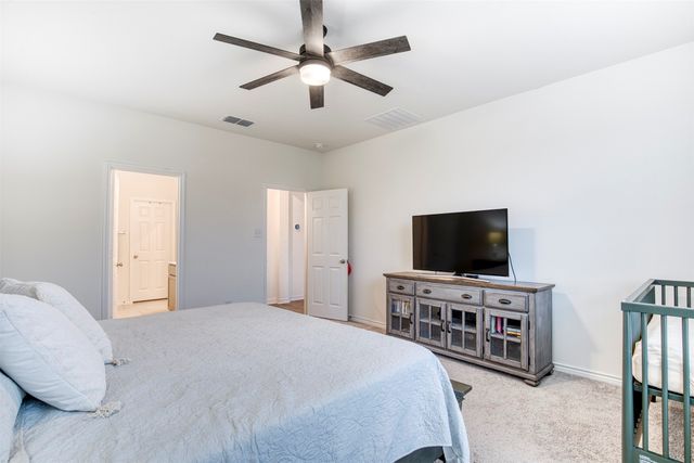 2513 Wayne Avenue, Aubrey, TX 76227