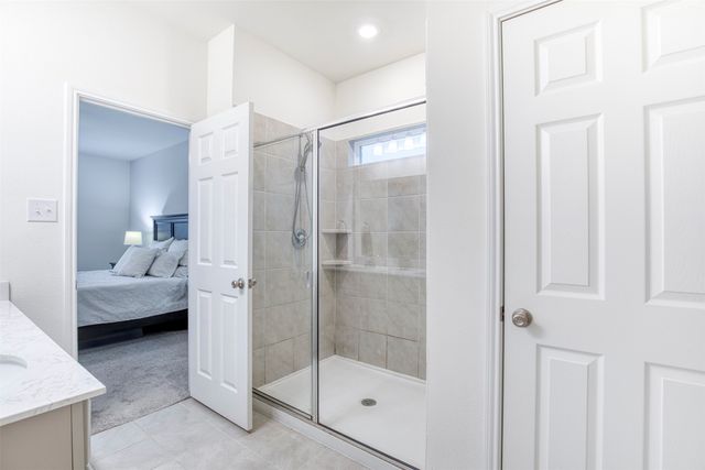 2513 Wayne Avenue, Aubrey, TX 76227