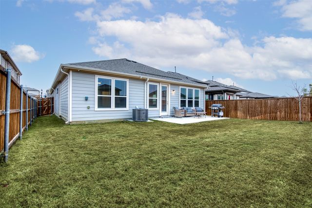 2513 Wayne Avenue, Aubrey, TX 76227